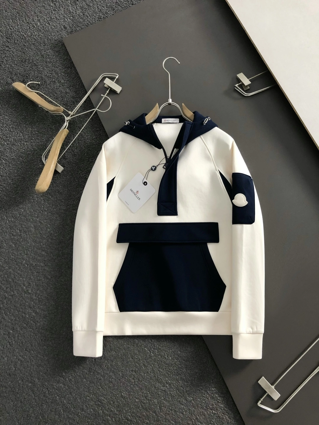 wg.luxury-- 7o9385r item: E-F000J0216